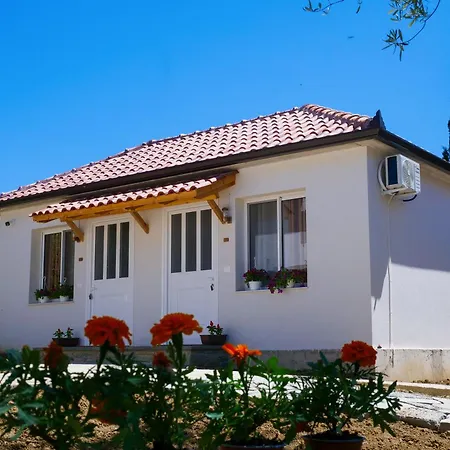 Konukevi Dario Berat